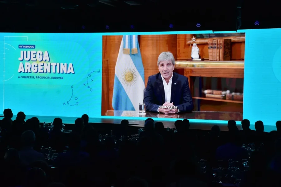 Caputo envío un mensaje grabado a los participantes de IDEA