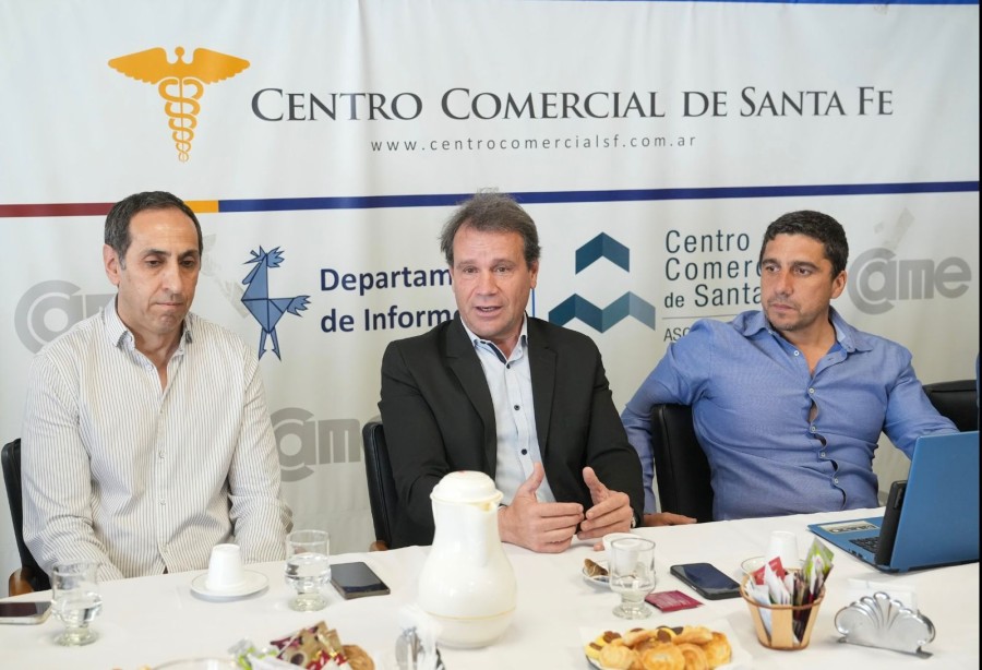 El encuentro se realizo en la sede del Centro Comercial de Santa Fe.