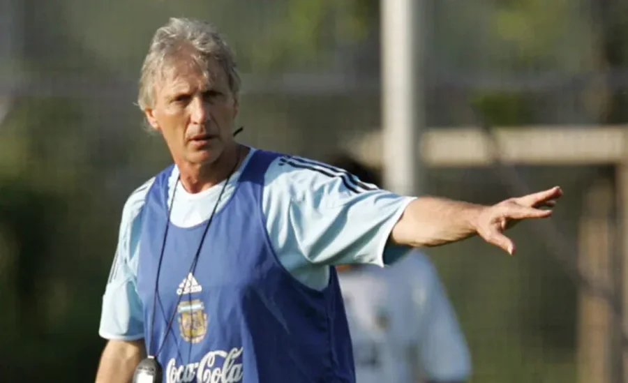 José Pekerman, durante su etapa como entrenador de la Selección argentina.