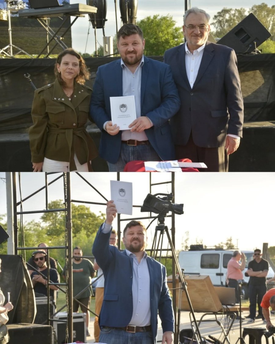 Jura: Pablo Pinotti flanqueado por Gisel Mahmud y Alcides Calvo.