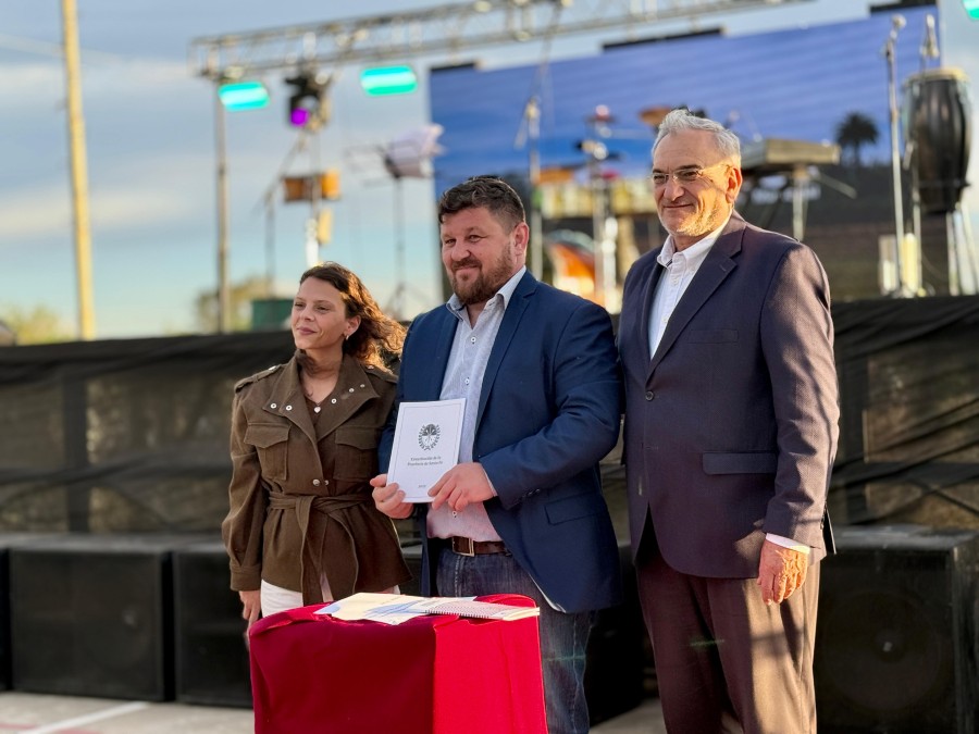 Gisel Mahmud, Pablo Pinotti y Alcides Calvo.