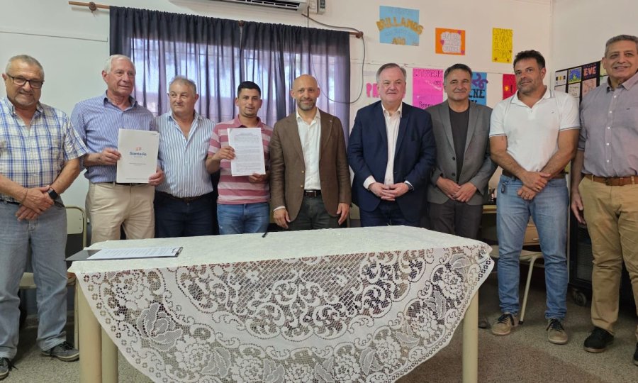 Un instante del acto en Monte Oscuridad.