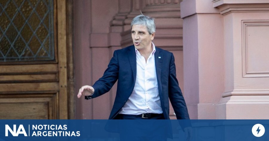 CLIMA DE TENSION. El ministro de Economía, Luis Caputo, aseguró que no habrá cambios en el equipo económico y que continuará al frente del Ministerio tras las elecciones legislativas.
