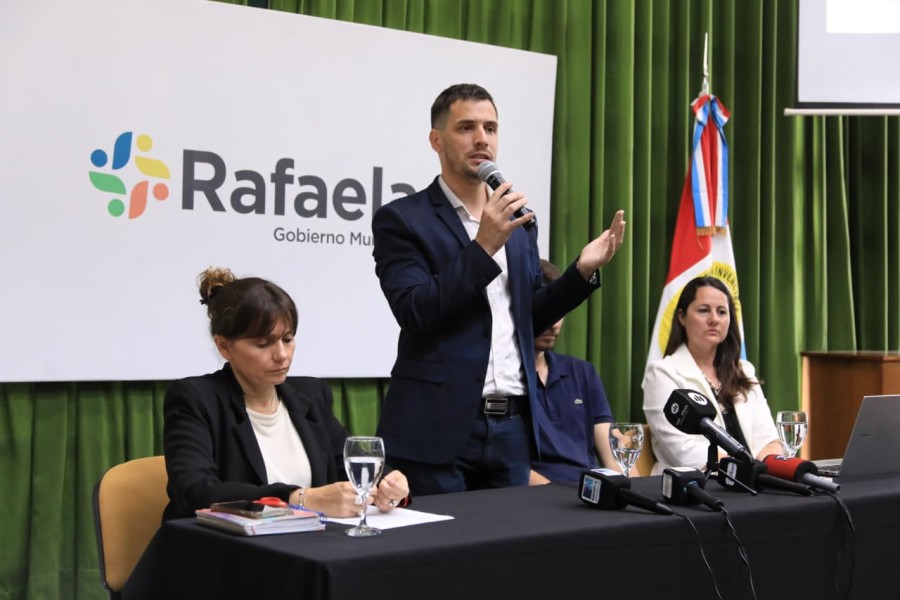 La mencionada primera etapa incluye el reciclaje y la restauración de la estructura edilicia de los ex almacenes.