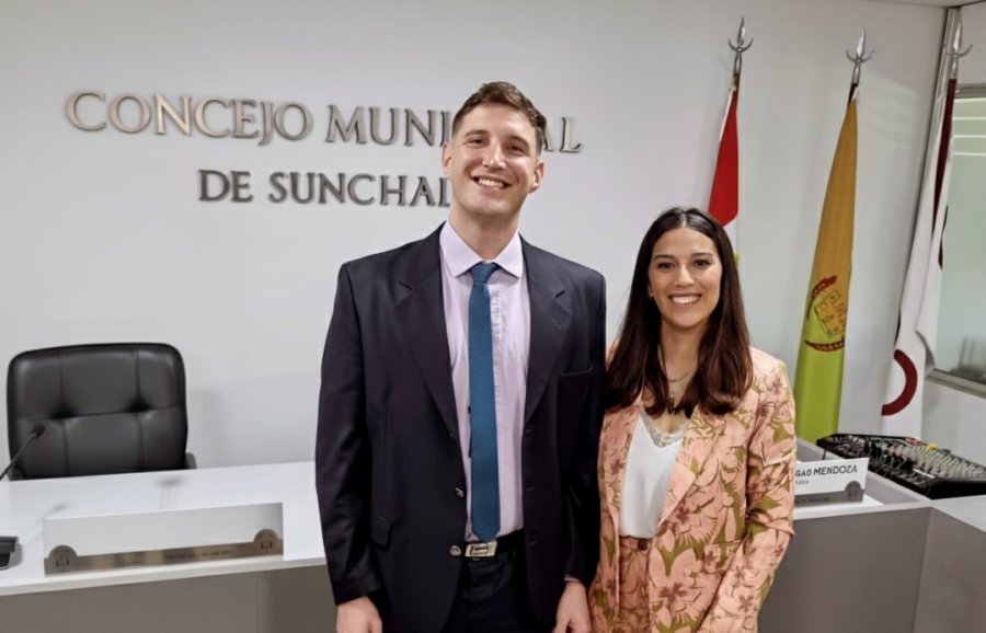 Juan Ignacio Astor y Brenda Torriri en el Concejo.