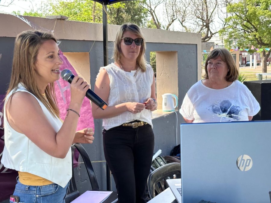 Durante la jornada se presentaron diversos dispositivos comunitarios y proyectos que promueven prácticas de cuidado, inclusión y compromiso con la salud mental.