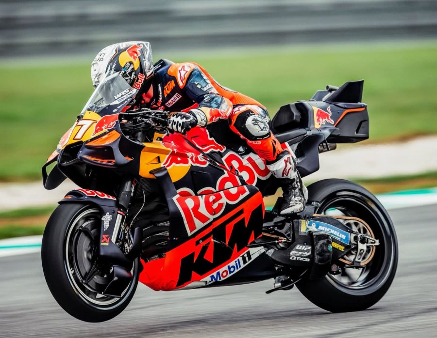 Pedro Acosta y la KTM fueron los más veloces en la Práctica realizada en Sepang.