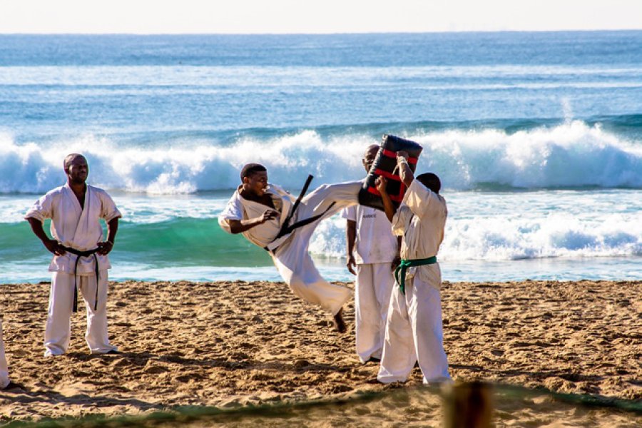 El objetivo de esta fecha es recordar y enseñar al mundo la tradición del Karate o "el camino de la mano vacía", que es como se ha traducido su nombre.