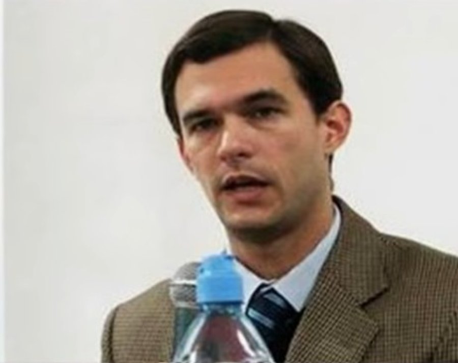 La designación de Gelcich en la Justicia Civil y Comercial genera controversias.