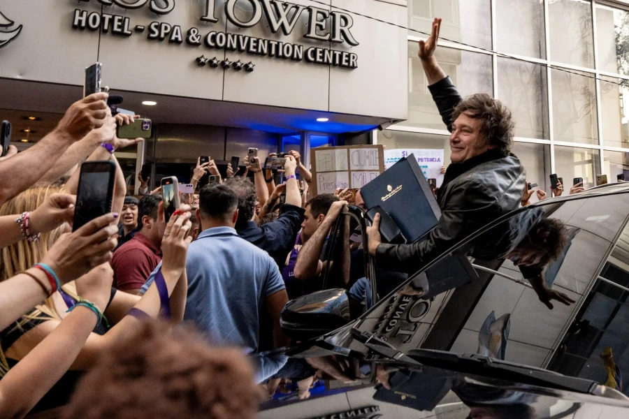 El presidente de Argentina, Javier Milei, en la ciudad de Rosario el jueves.