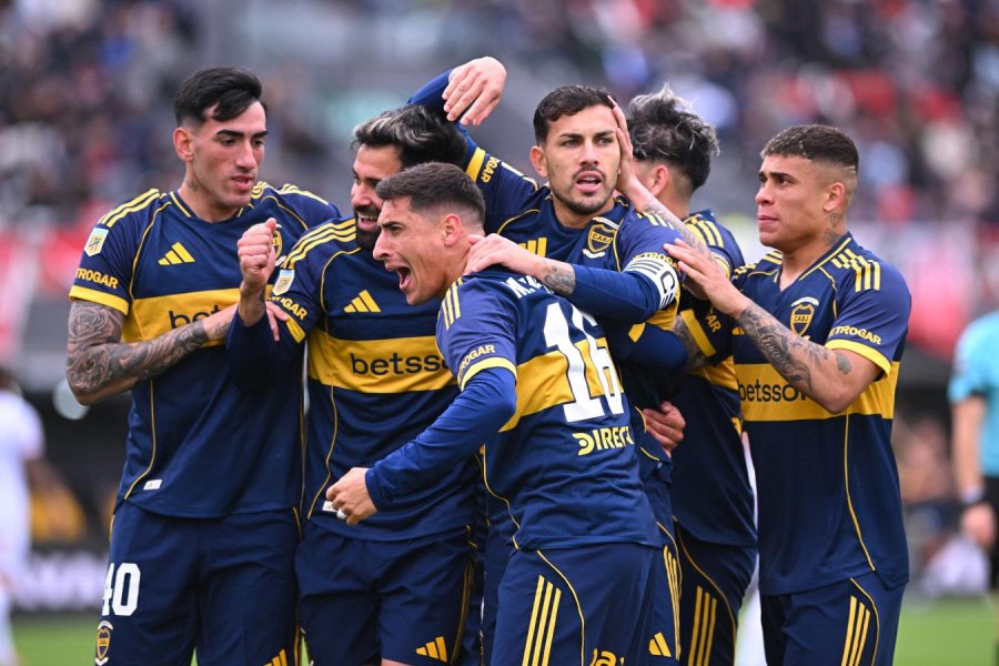 FESTEJO DE BOCA ANTE EL GUAPO