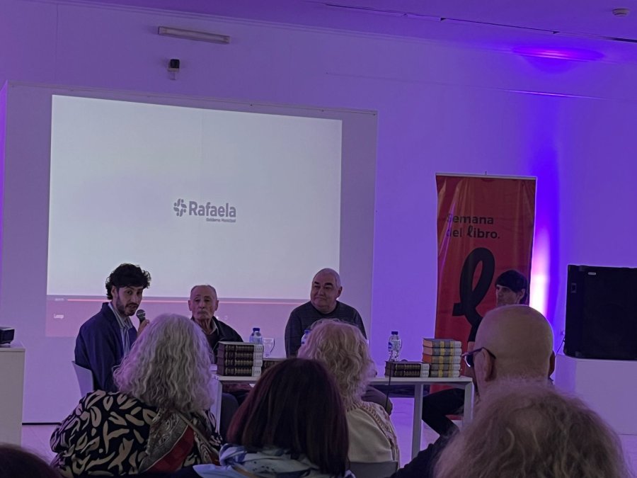 Emotivo homenaje al dueño de la librería El Saber.