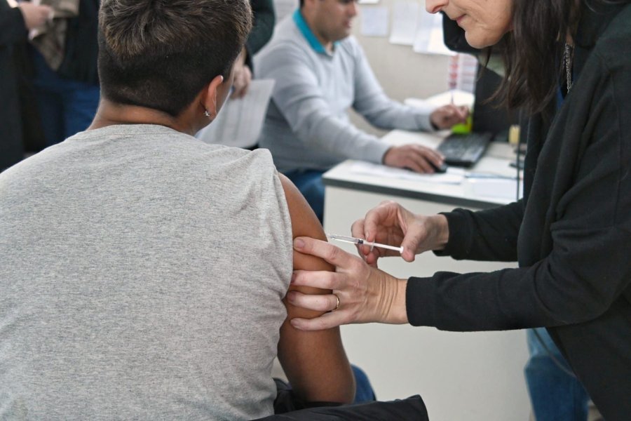 PREVENCION. El gobierno santafesino brinda recomendaciones sanitarias para quienes se desplacen por el país o al exterior.