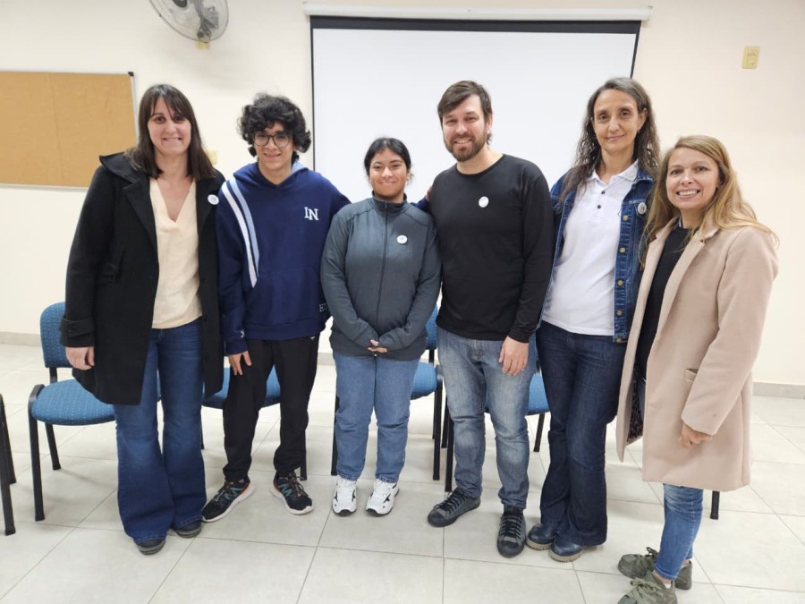 Arwen Norris de 4to A&ntilde;o y Facundo Mir de 5to viajan este jueves a la Villa La Angostura.