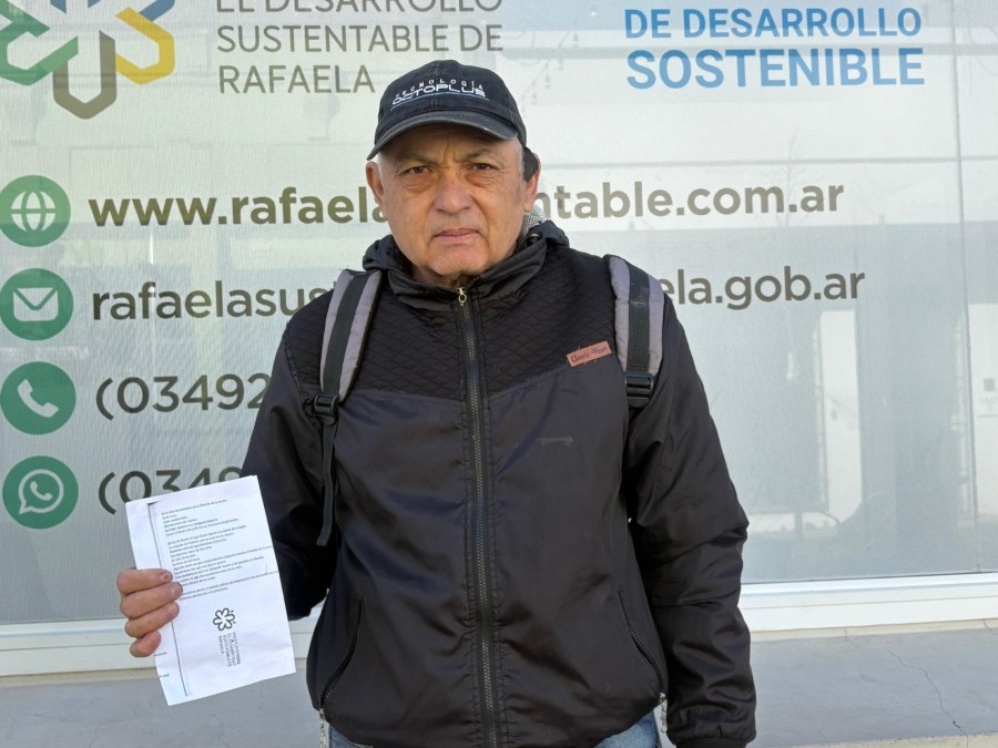 Los vecinos que se acercan a buscar kits, pueden sumarse también a la “Red de huerta”.