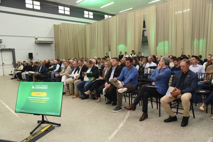 M&aacute;s de 200 productores asociados a la Cooperativa participaron de la Asamblea en Pilar. (COOP. LEHMANN)