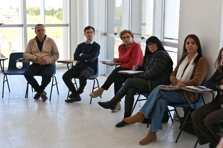 Los concejales recibieron informaci&oacute;n de primera mano sobre la puesta en marcha del nuevo Hospital. (PRENSA CONCEJO)