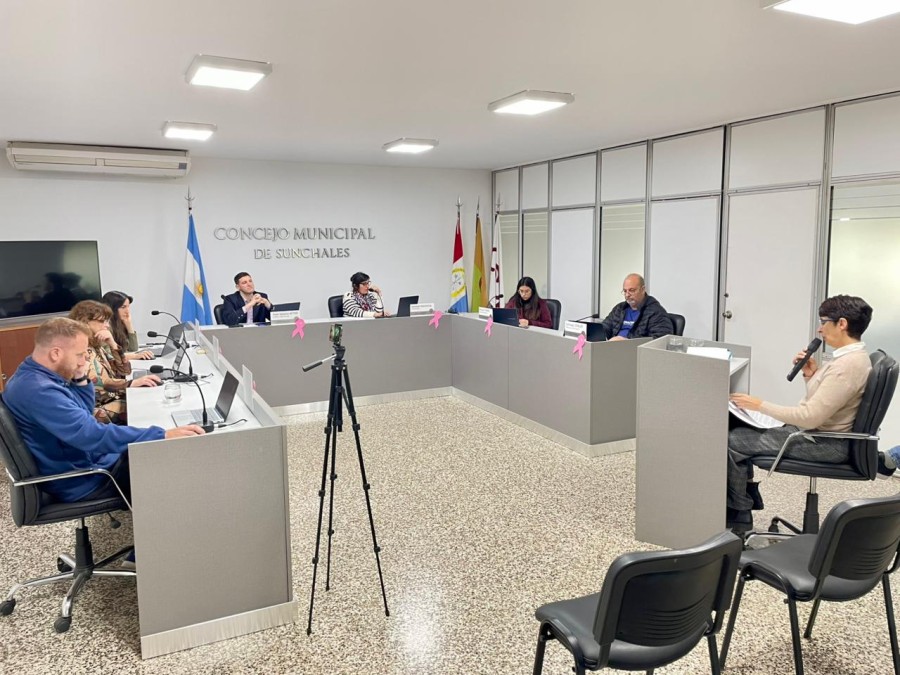 FERNANDO CHAMORRO. Secretario de Producción y Finanzas.