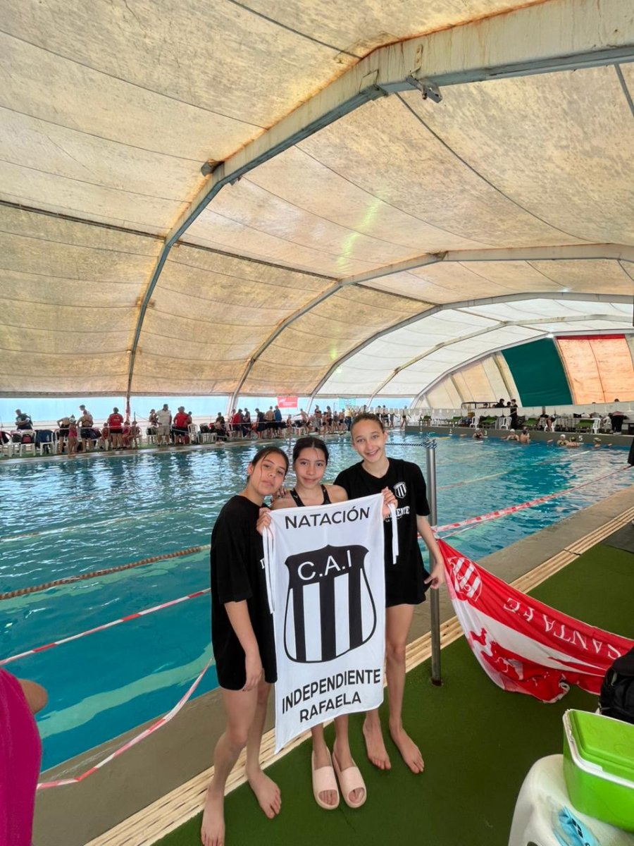 BUENOS RESULTADOS. Las deportistas durante el torneo.