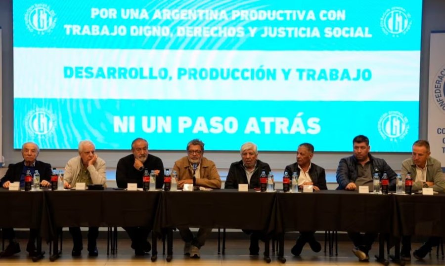 Los dirigentes de la reunión se reunieron este jueves para fijar una posición respecto a la iniciativa de reforma laboral.