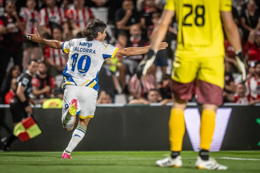 MALCORRA. Festeja su gol.