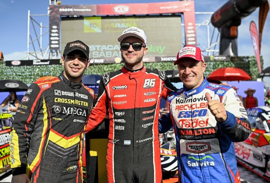 Agustín Martínez (2°), Agustín Canapino (1°) y Mariano Werner (3°) tras la clasificación del TC.