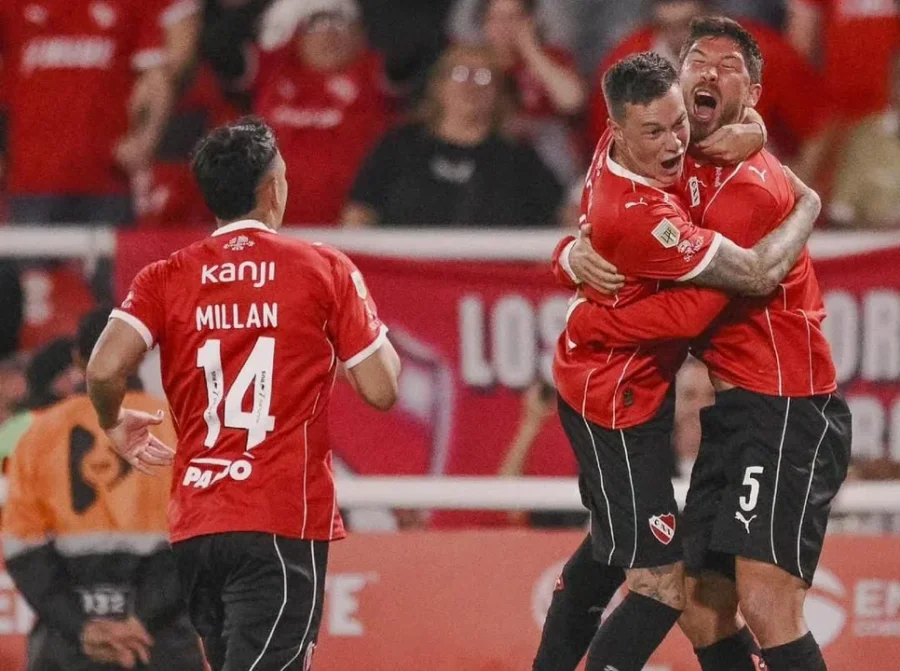 EL ROJO GOLEÓ A ATLÉTICO TUCUMÁN.