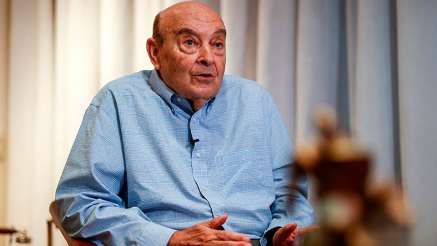 DOMINGO CAVALLO. El ex ministro de Econom&iacute;a sostiene que el nuevo escenario pol&iacute;tico abre posibles condiciones para dos a&ntilde;os de &ldquo;estabilidad, reactivaci&oacute;n y crecimiento sostenidos&rdquo;.