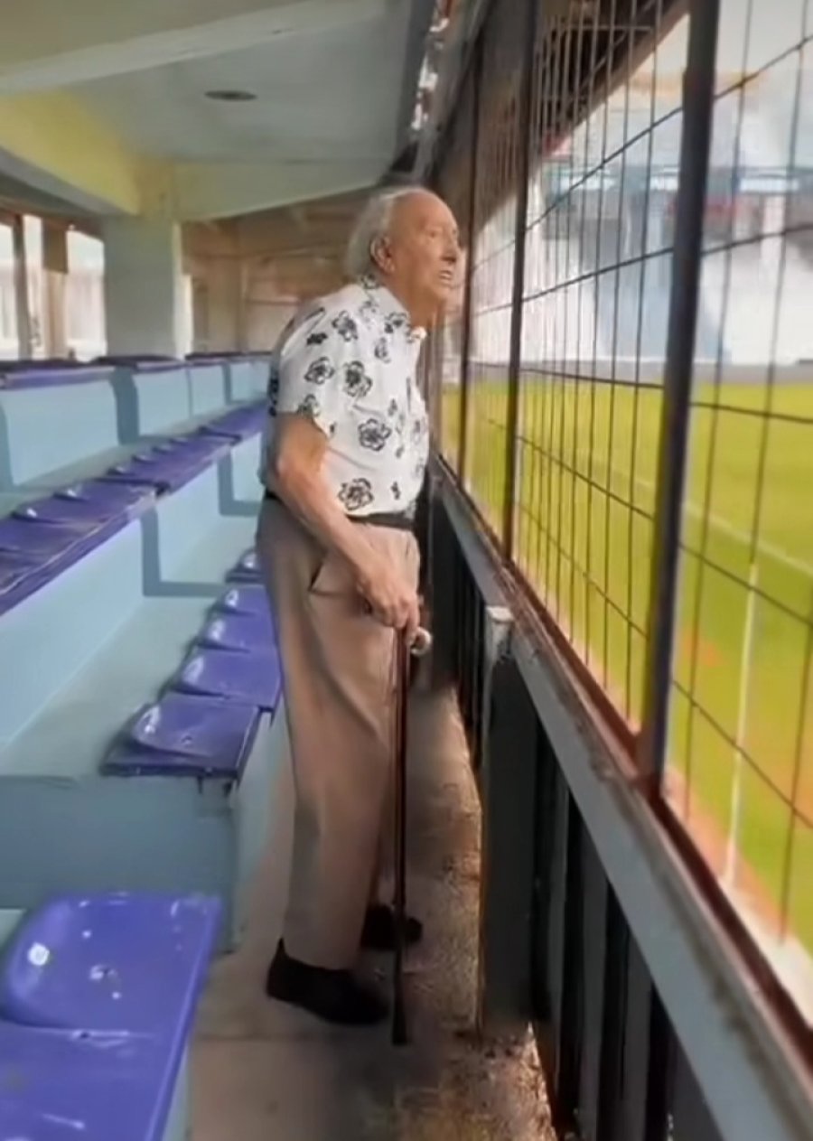 EN EL MONUMENTAL. Cuando estuvo en Rafaela conociendo el Club.