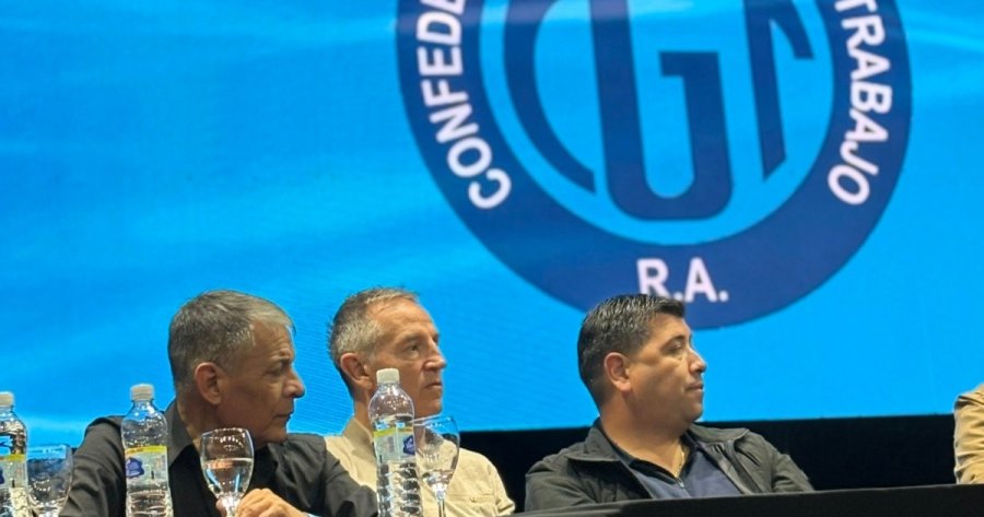 NUEVA CONDUCCION. La central obrera peronista volvió a renovar una conducción tripartita ante la falta de un líder único, y la integran Jorge Sola, Cristian Jerónimo y Octavio Argüello.