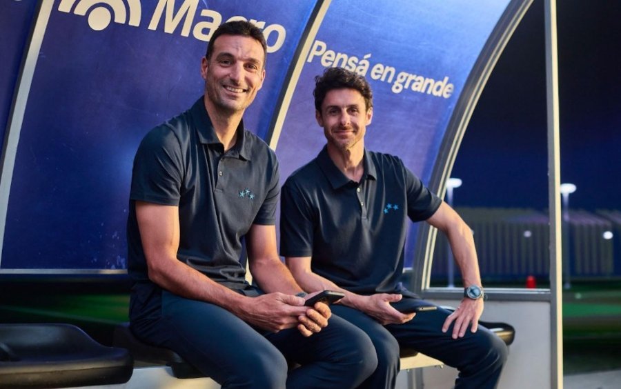 Lionel Scaloni y Pablo Aimar, las figuras de la Selecci&oacute;n argentina lideran la campa&ntilde;a de Banco Macro. (BANCO MACRO)