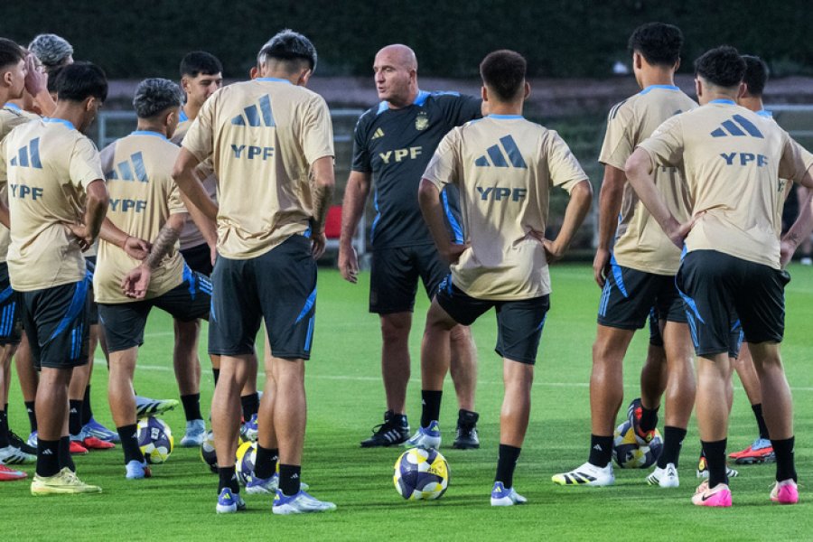 La Sub 17 se prepara para enferntar a Tunez.