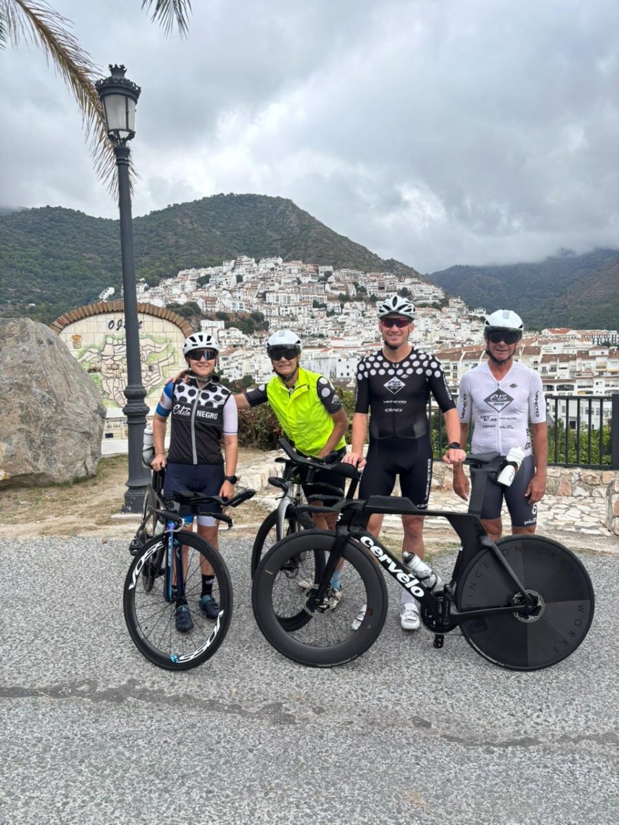 ULTIMOS AJUSTES. Ingaramo, Hauswirth, M. Peretti y S. Peretti.