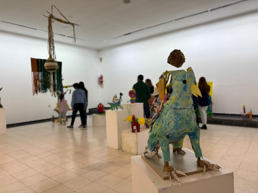 Una de las obras de la muestra de Arte+Sustentable. (PRENSA MUNICIPAL)