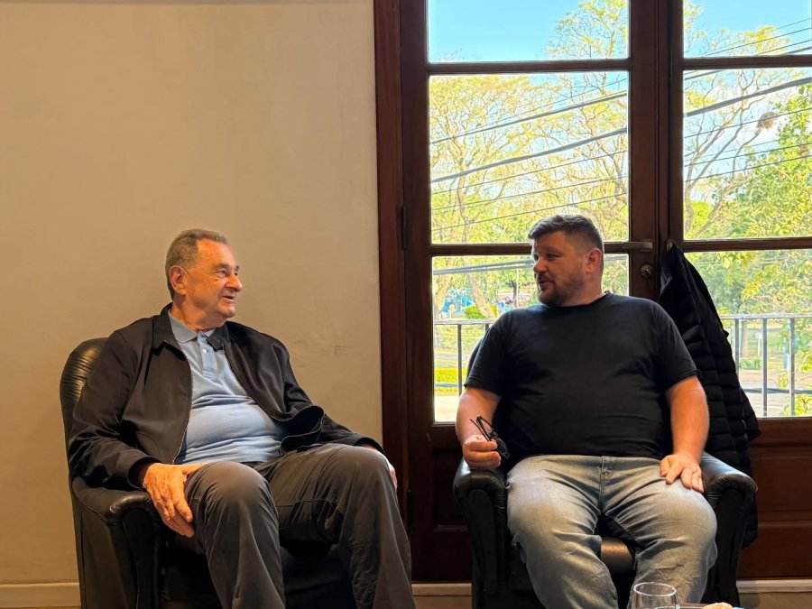Bernardo Kosakov y Pablo Pinotti durante el encuentro.i