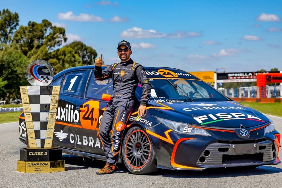 Julián Santero festejó su segundo título en la Clase 2.