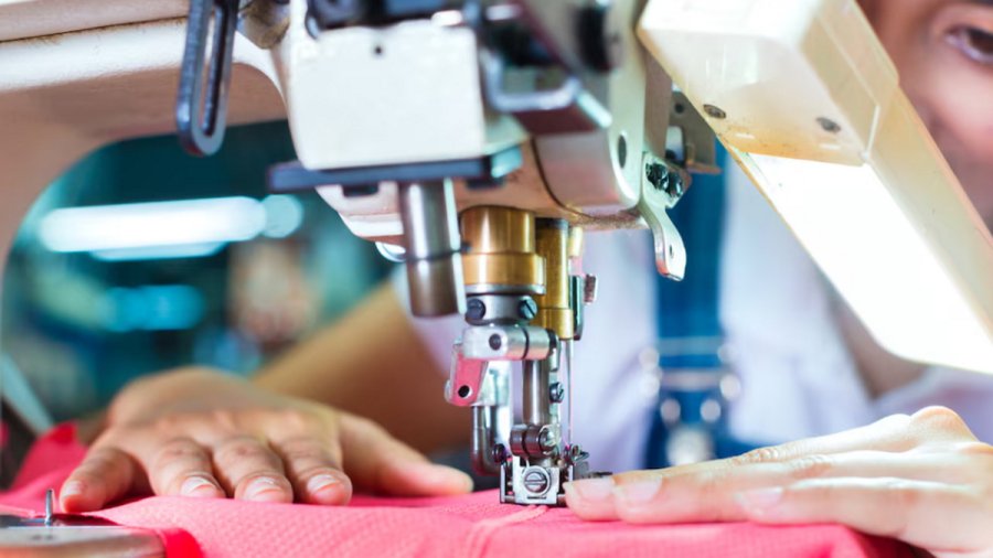 EN CRISIS. El sector textil enfrenta una caída histórica en su nivel de actividad y empleo, donde la producción y las exportaciones se desploman.