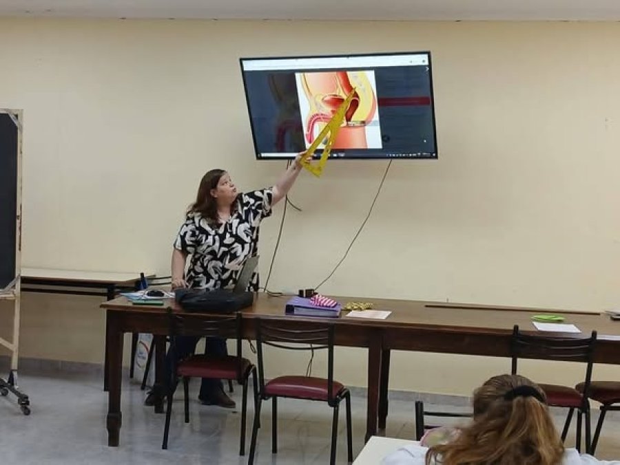 Sandra Gaido durante su exposición.