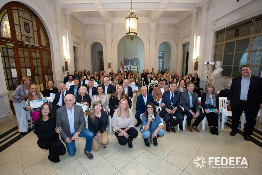 Los distinguidos en la reciente ceremonia.