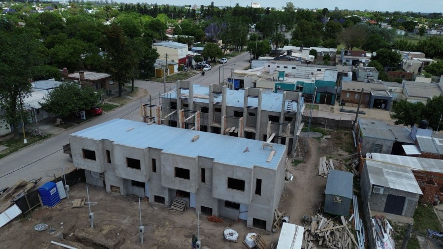 Las unidades habitacionales responden al prototipo dúplex.