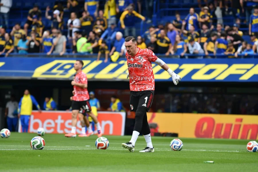 La casa de Armani sufrió daños por la explosión en Sepgazzini.