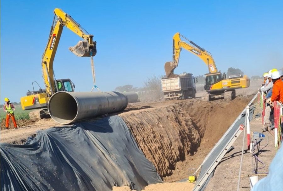 La obra beneficiará a 83 localidades con un servicio imprescindible para la salud humana.