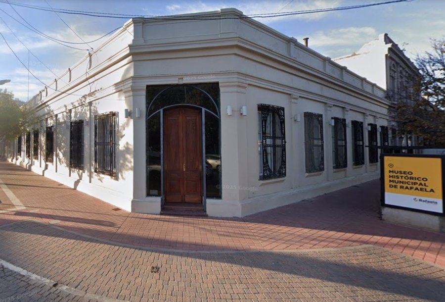 La obra de remodelación de veredas del microcentro comenzará en la esquina de bulevar Santa Fe y 9 de Julio, donde funciona el Museo Histórico Municipal.