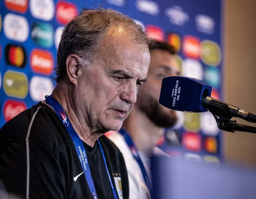 Marcelo Bielsa, entrenador de la Selección uruguaya.