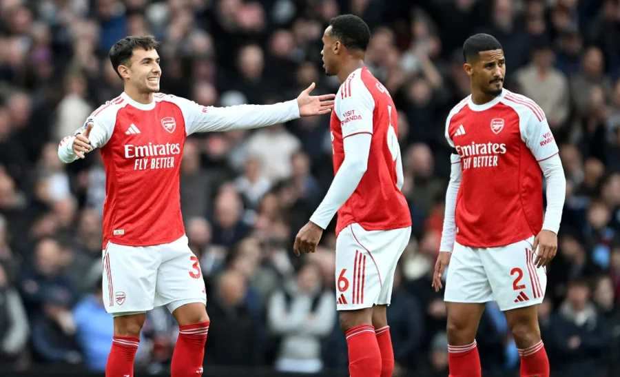 El Arsenal quiere estirar la ventaja en la Premier League.