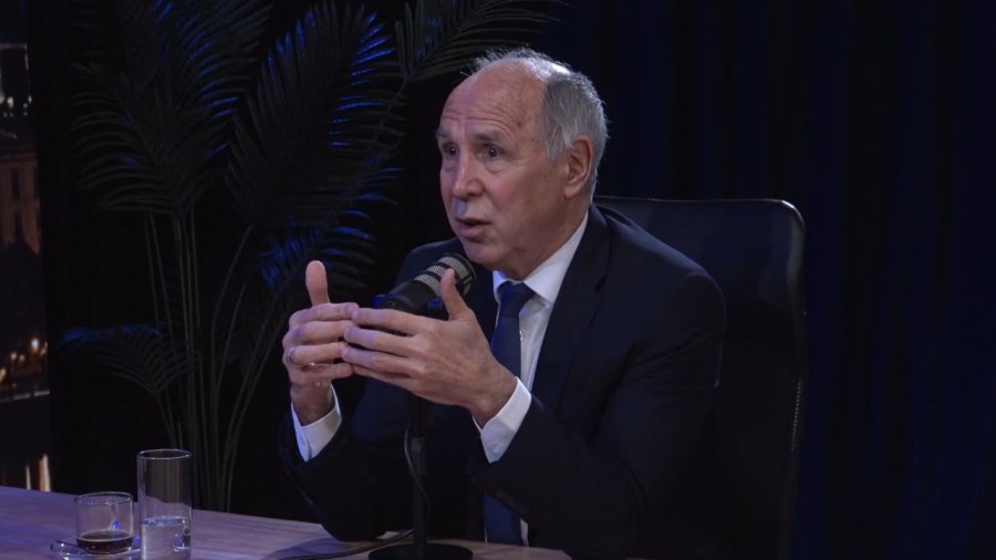 El ministro rafaelino de la Corte Suprema, Ricardo Lorenzetti, brindó una extensa entrevista al canal de streaming Blender.