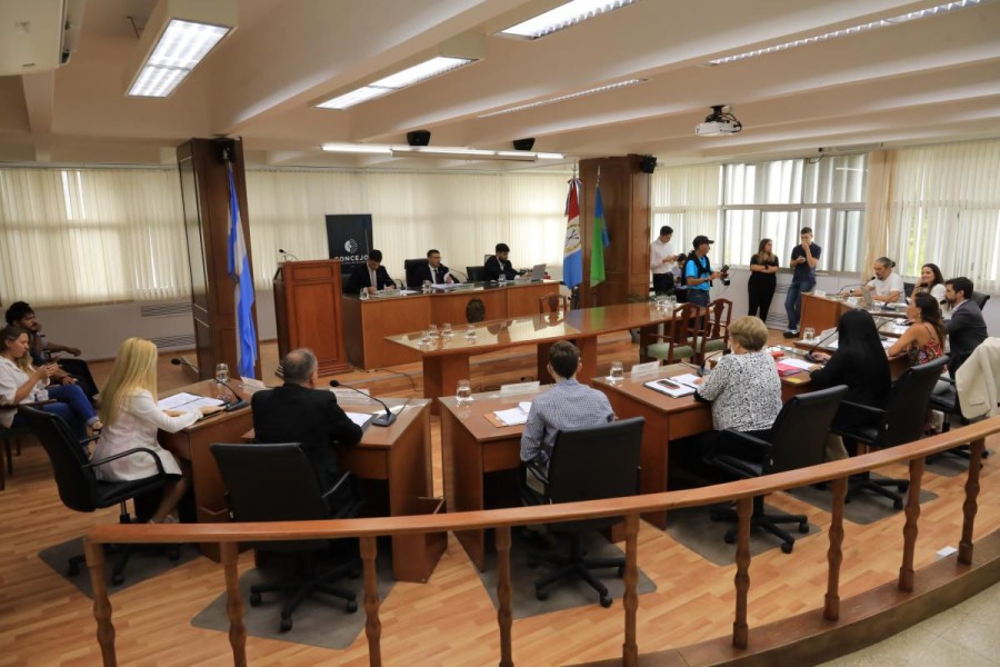 A la actual conformación del Concejo le quedan por delante apenas dos sesiones ordinarias.