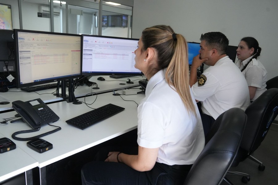 El gobernador Maximiliano Pullaro había encabezado la presentación oficial en la capital provincial el martes.