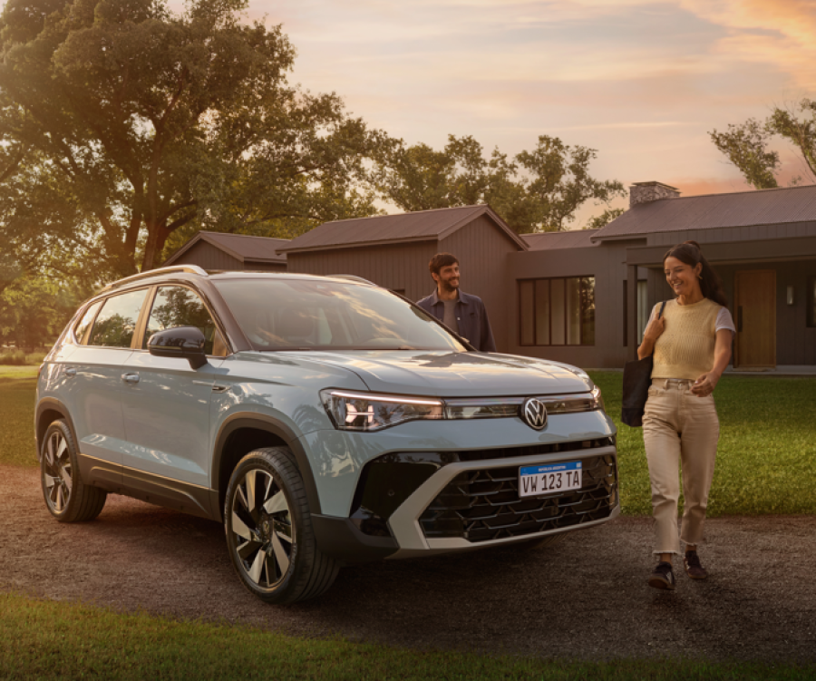 VEHÍCULO FAMILIAR. Esta renovación mantiene las 3 versiones llamadas “Comfortline”, “Highline” y “Highline Bitono”, pero con una delicada propuesta de equipamiento.