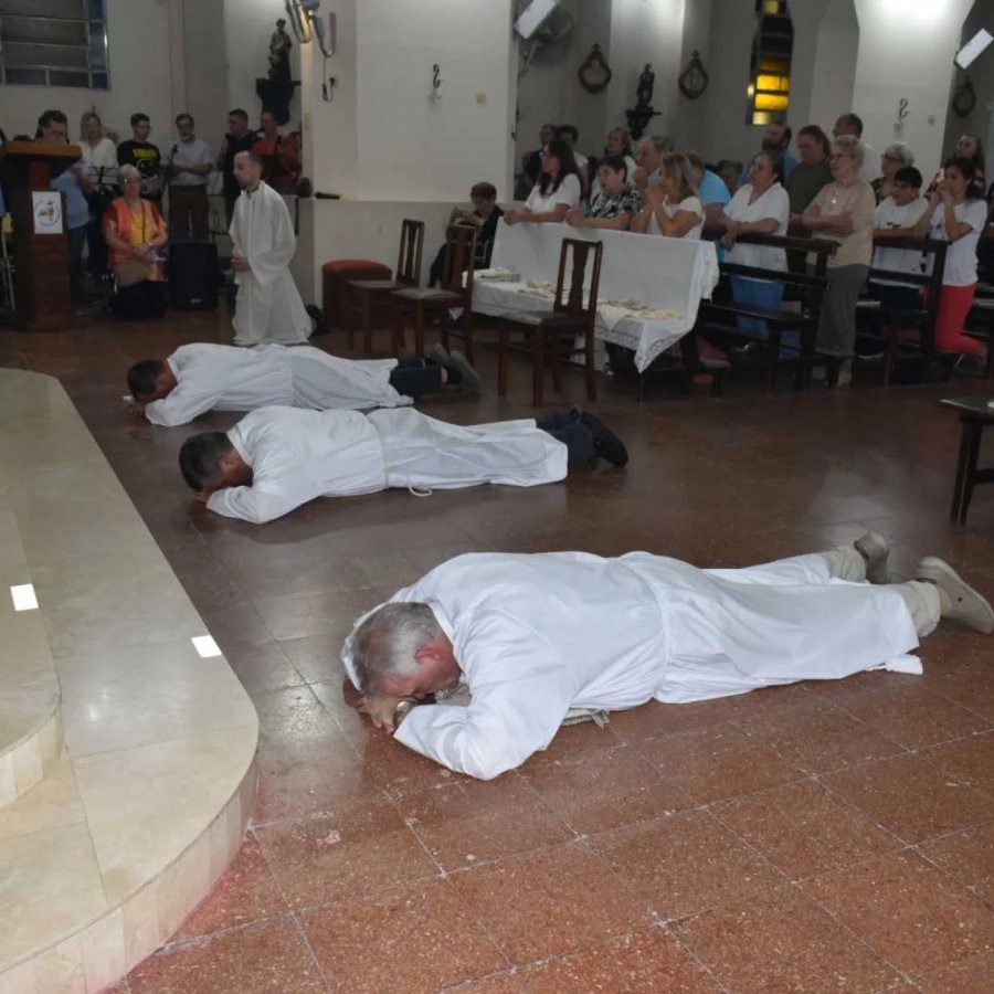 Un significativo instante de la ceremonia.